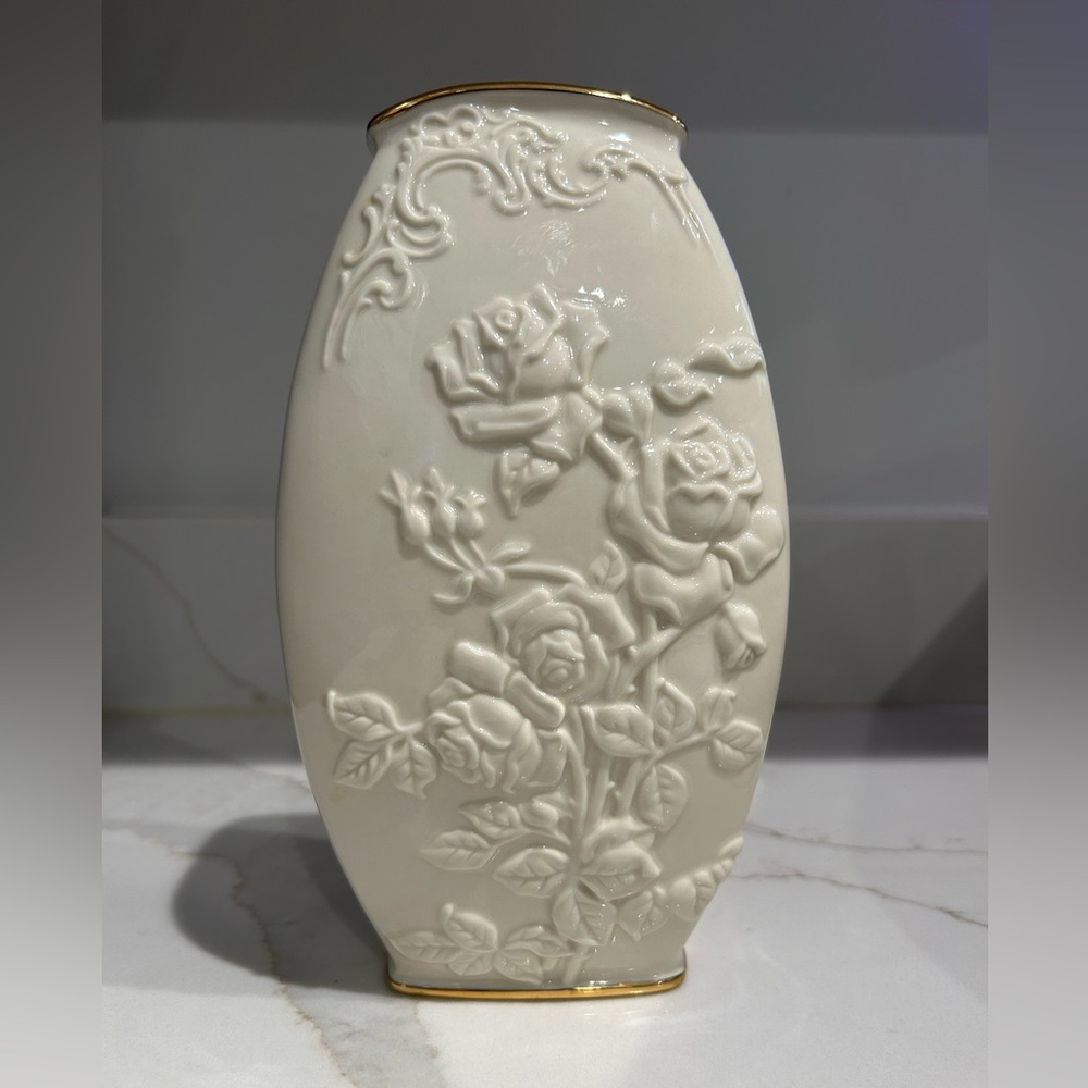 Vintage Lenox Rose Vase Ivory With Gold Trim Rose 3-D Design